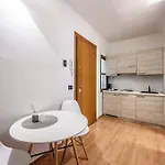 Emilia Apartahotel 3*
