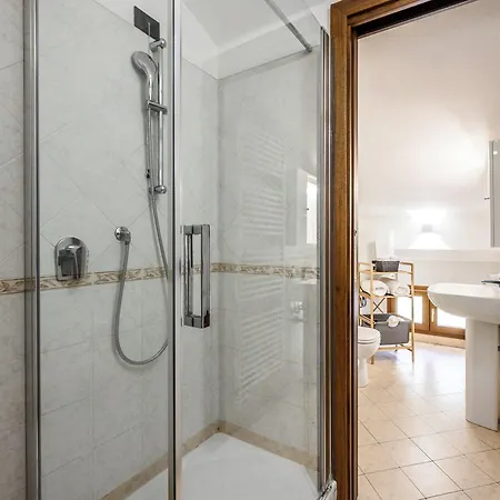 Emilia Apartahotel