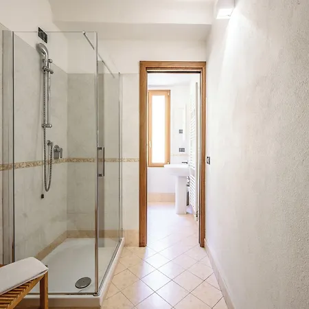 Emilia Apartahotel 4*