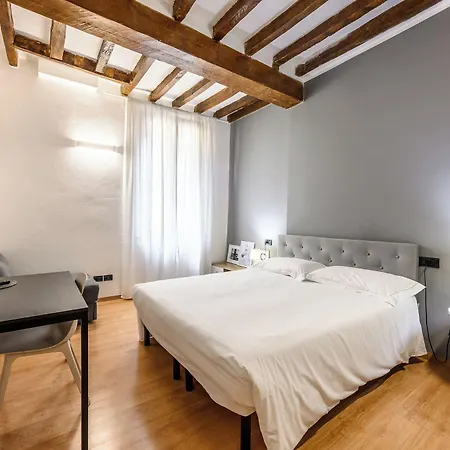 Emilia Aparthotel Modena